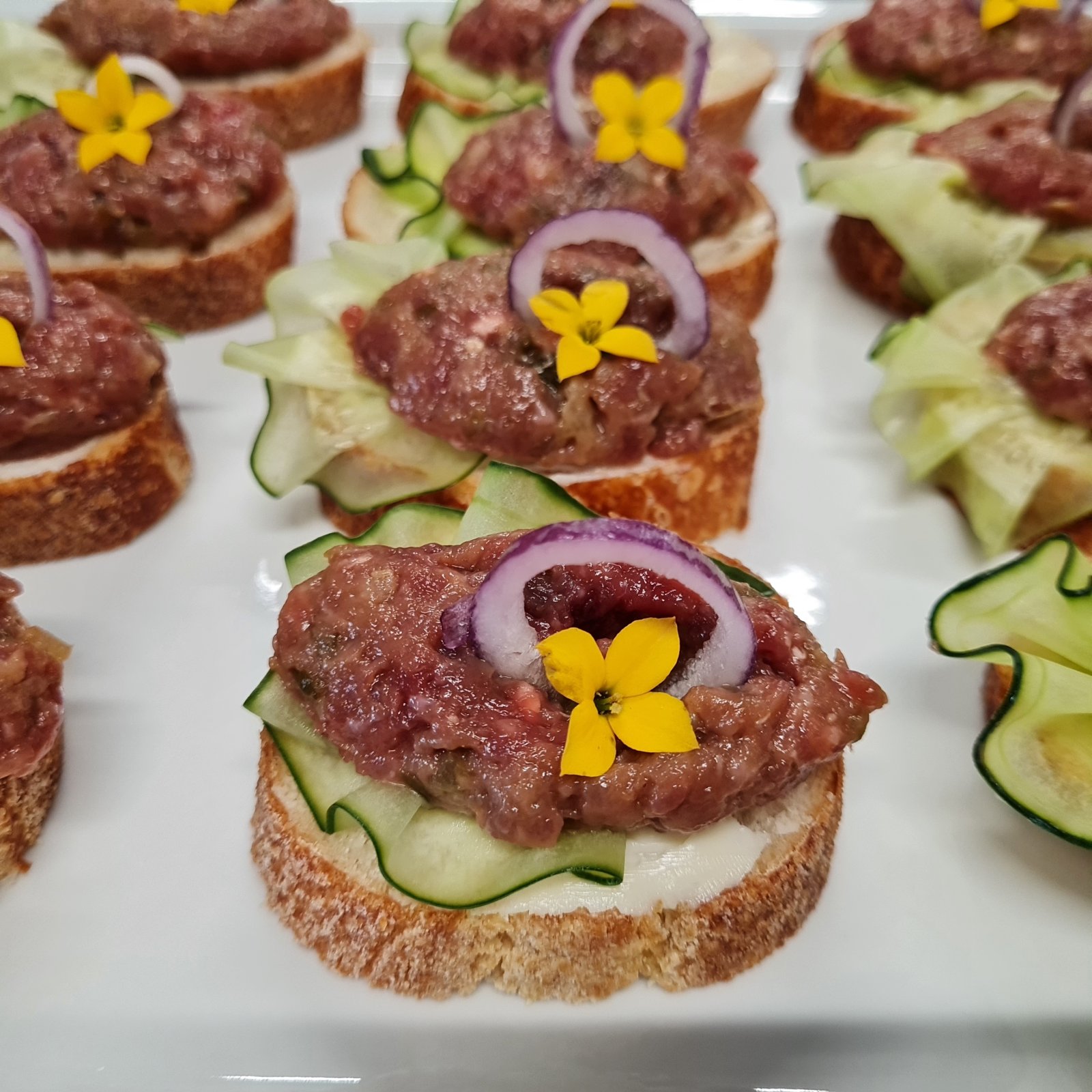 Brötchen mit Tartar